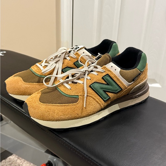 New Balance 574 - Picture 2 of 4